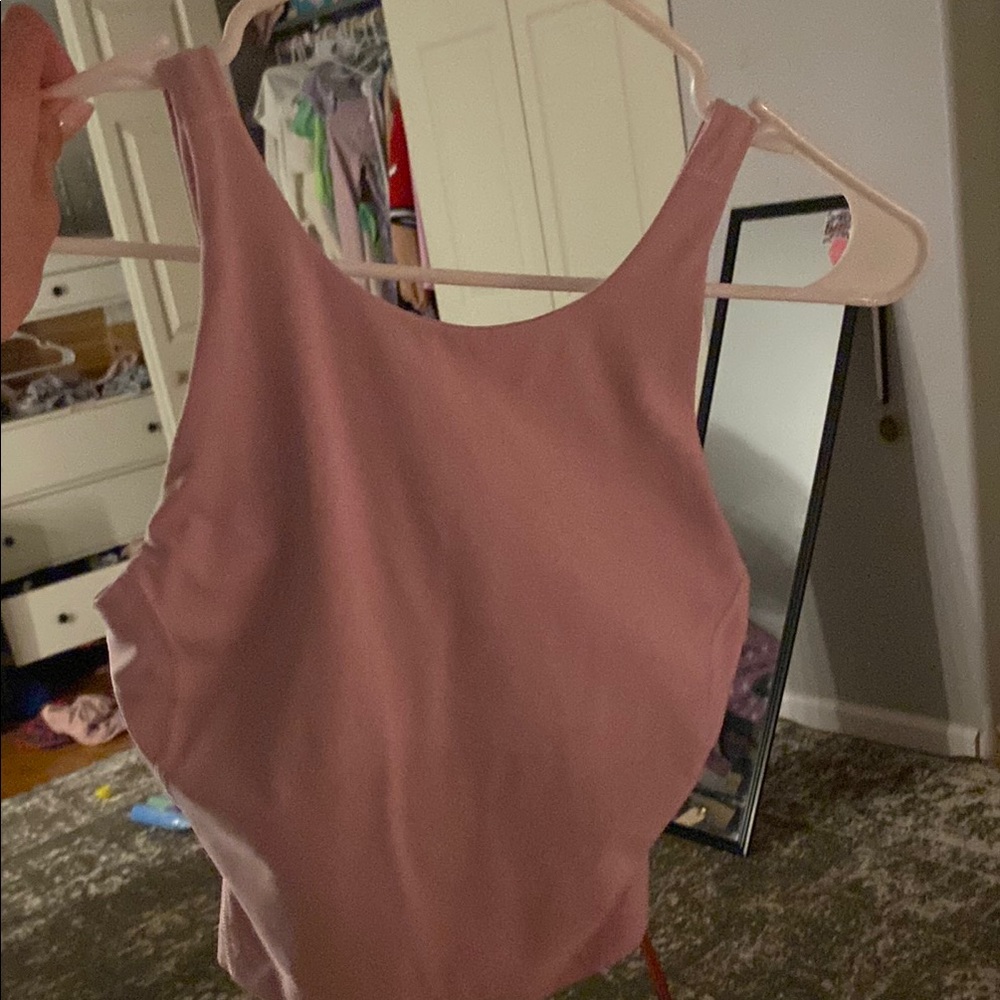 Lululemon size 4 cropped tank